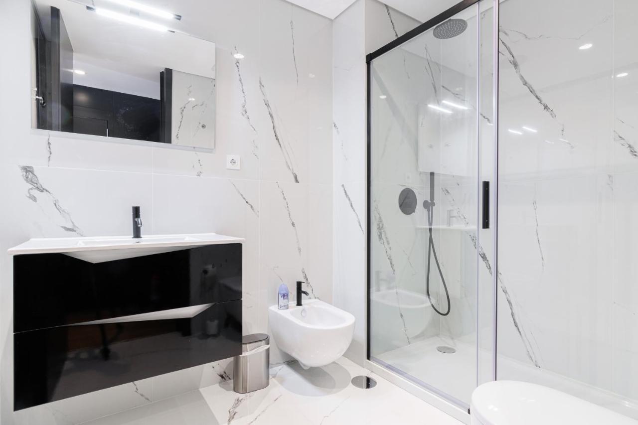 New Camoes Deluxe Apartment With Ac And Free Parking OOporto Extérieur photo